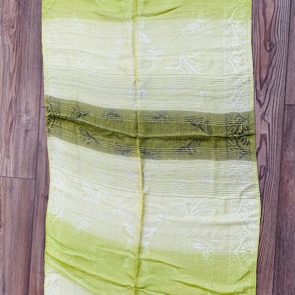 Scarf - Picture 4 of 6